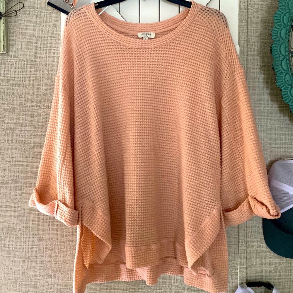 Umgee peach or light pink sweater!!